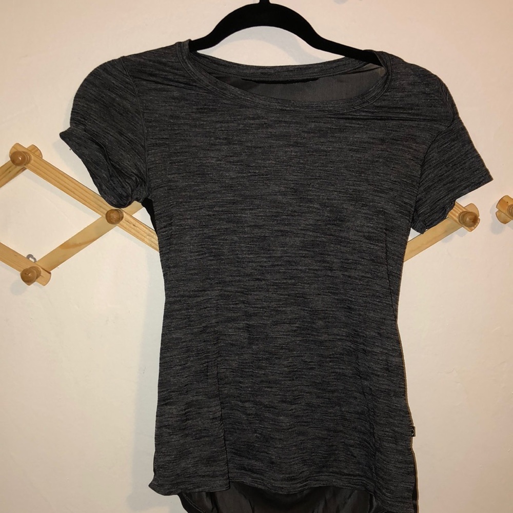 Mesh lululemon tee